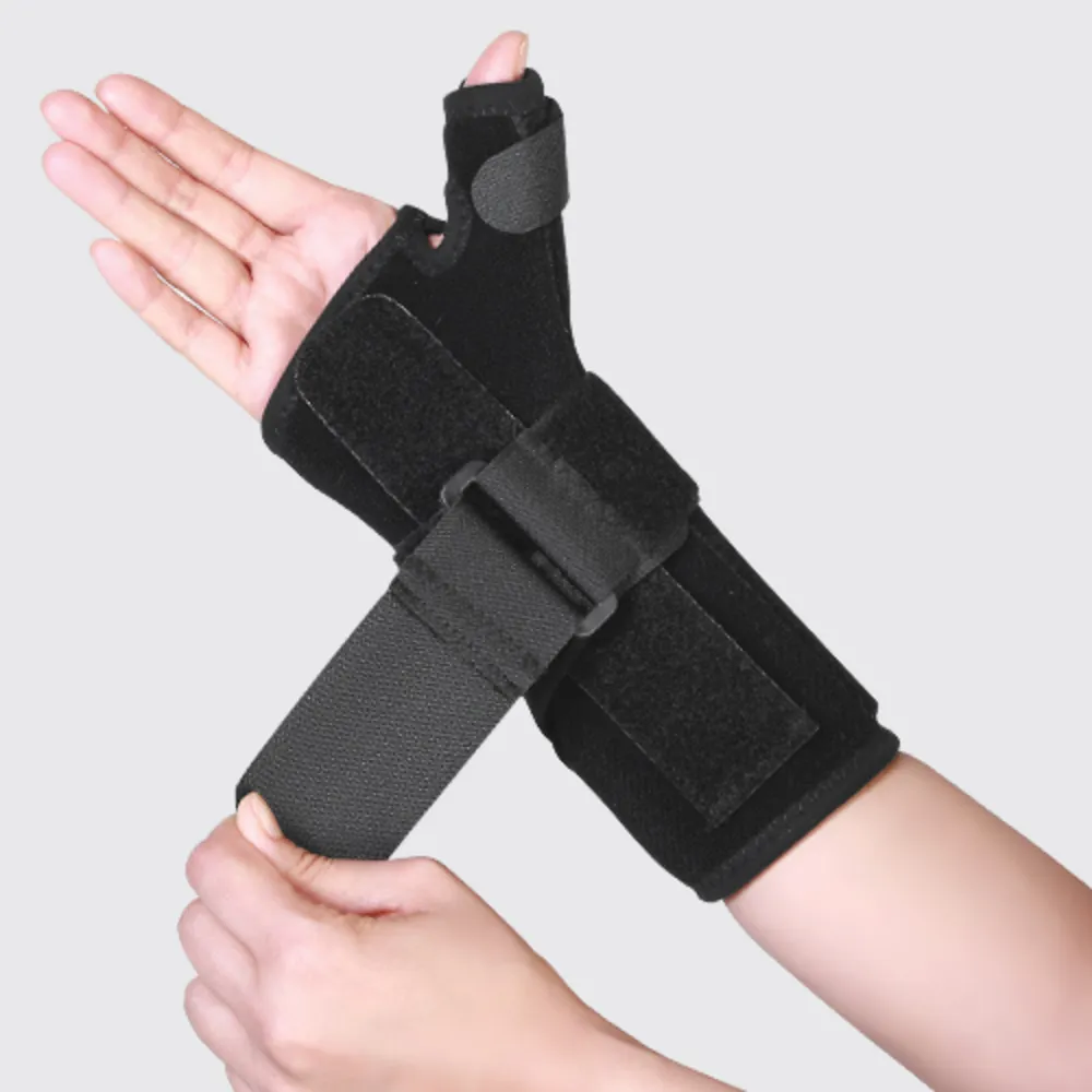 مچ بند آتل دار تک سایز (نئوپرن) (با آتل شست)  طب وصنعت free size neoprene wrist & thumb splint